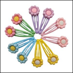 HAIRSTORY Daisy Flower Charm Snap Clip (#13-D)