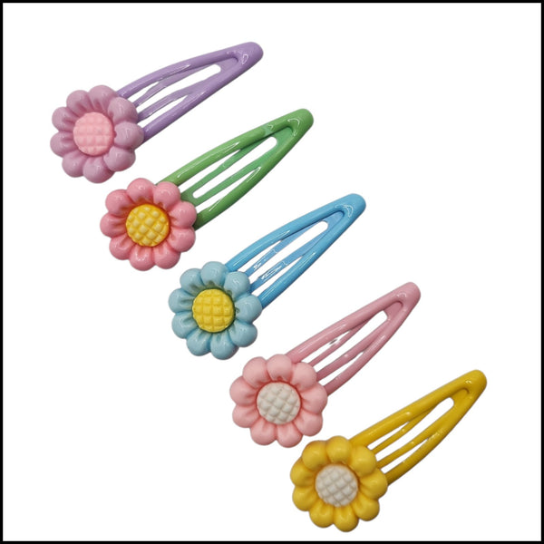 HAIRSTORY Daisy Flower Charm Snap Clip (#13-D)
