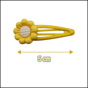 HAIRSTORY Daisy Flower Charm Snap Clip (#13-D)